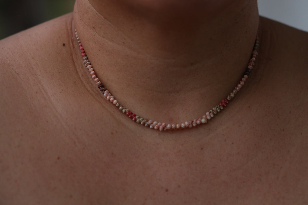 18.5" Niʻihau Shell Lei | Kui Pololei