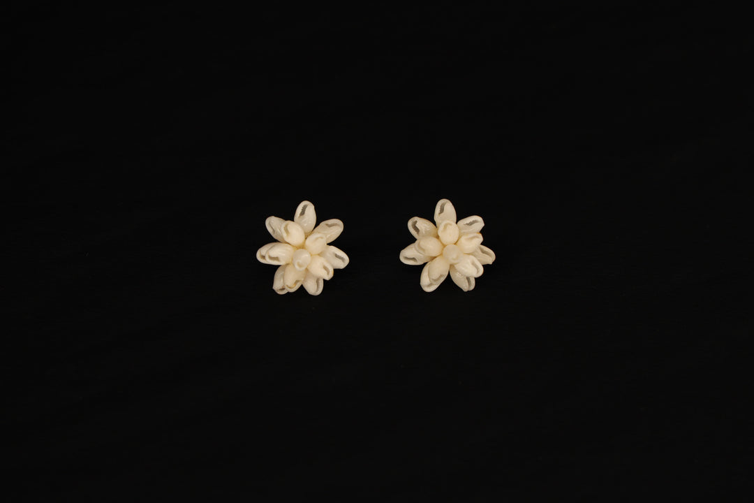 Niʻihau Shell Earring | Laisi|  Post