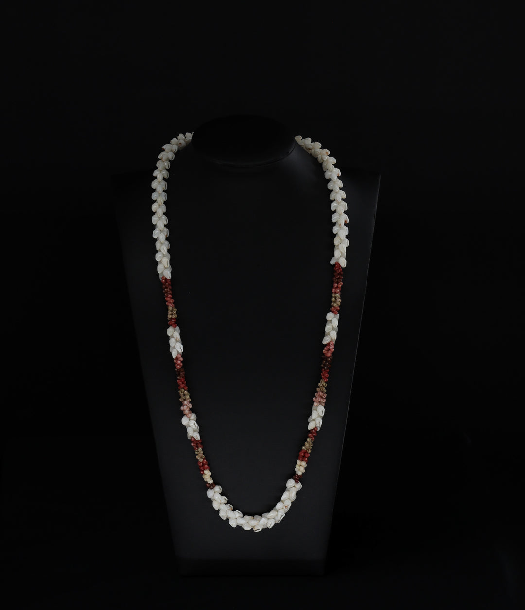 23" Niʻihau Shell Lei | Kipona Style