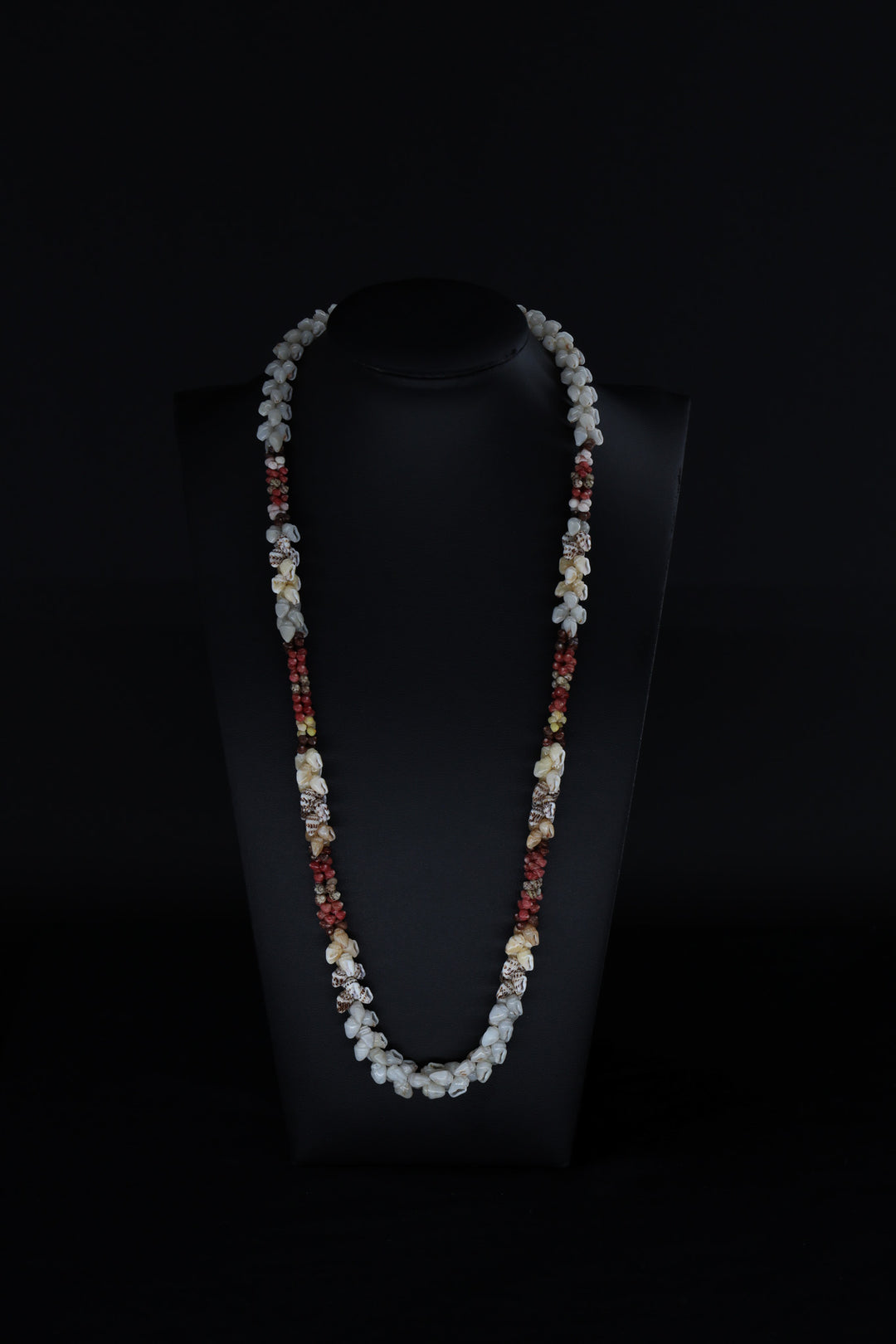 22.5" Niʻihau Shell Lei | Kipona Style