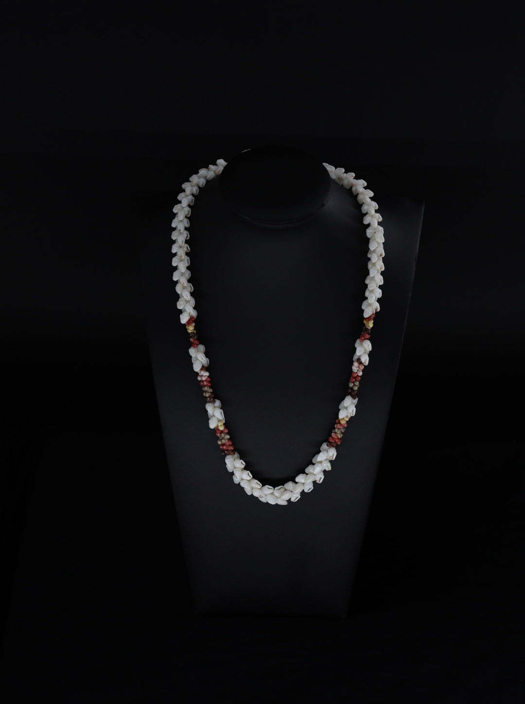 20.5" Niʻihau Shell Lei | Kipona Style